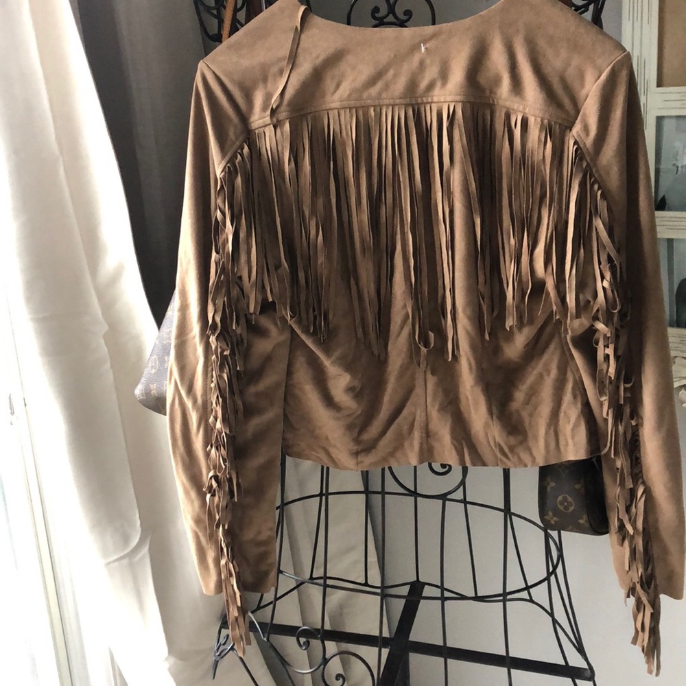 Frayed Jacket - Picture 4 of 4